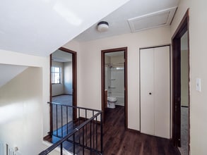 Oakwood Village in Parkersburg, WV - Foto de edificio - Building Photo