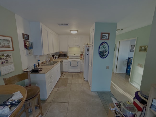 4560 Anne Sladon St in Oceanside, CA - Building Photo - Building Photo