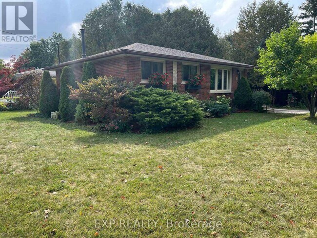 property at 7 Golfview Rd