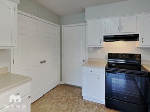 5266 Rolling Ridge Cove in Memphis, TN - Building Photo - Building Photo