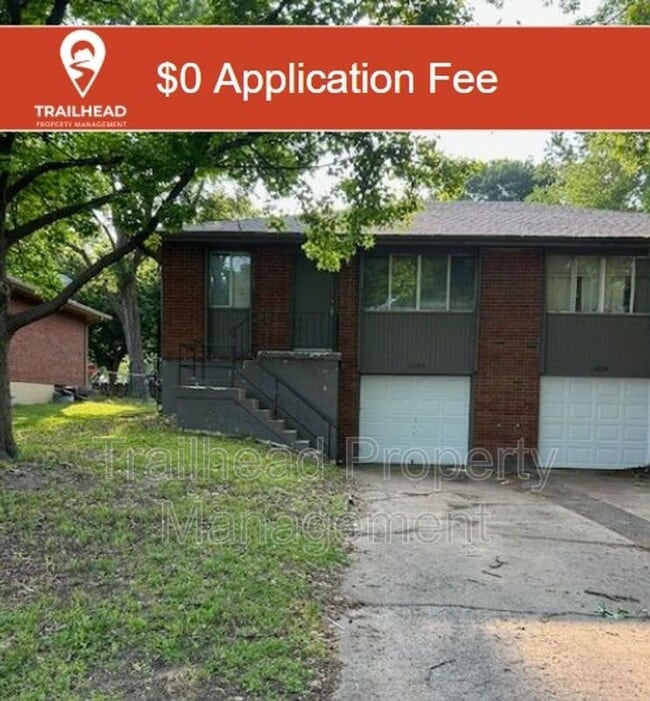 property at 1024 SW Kingscross Rd