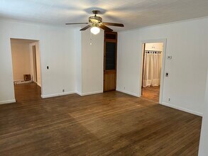 306 Pleasant St, Unit 1 in Manlius, NY - Foto de edificio - Building Photo