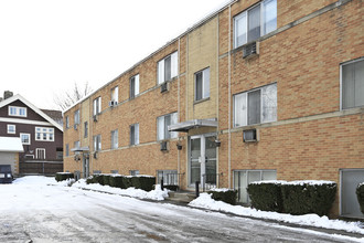 Elbur Manor in Lakewood, OH - Foto de edificio - Building Photo