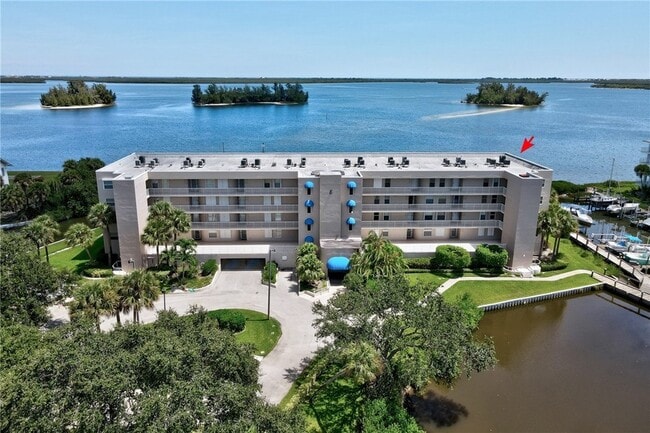 6061 N River Run Dr in Sebastian, FL - Foto de edificio - Building Photo