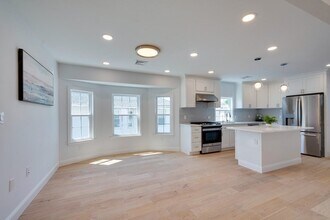 79-81 Windsor Rd in Medford, MA - Building Photo - Building Photo