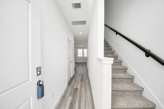 1006 Moon Drop Ln in Houston, TX - Building Photo - Building Photo
