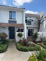 3620 Summershore Ln in Westlake Village, CA - Building Photo