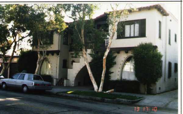 719-721 Obispo Ave in Long Beach, CA - Building Photo - Building Photo