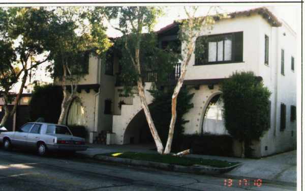 719-721 Obispo Ave in Long Beach, CA - Building Photo - Building Photo