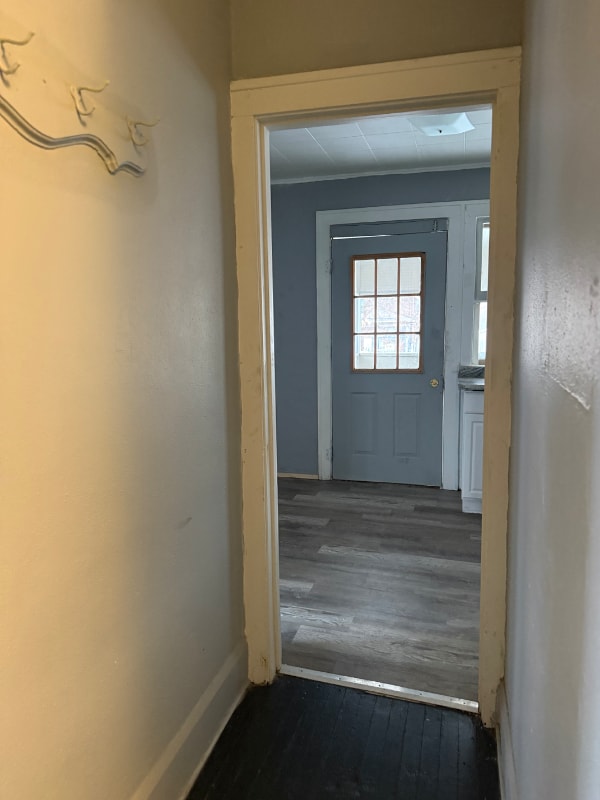 917 N Winnebago St, Unit 2 in Rockford, IL - Building Photo - Building Photo