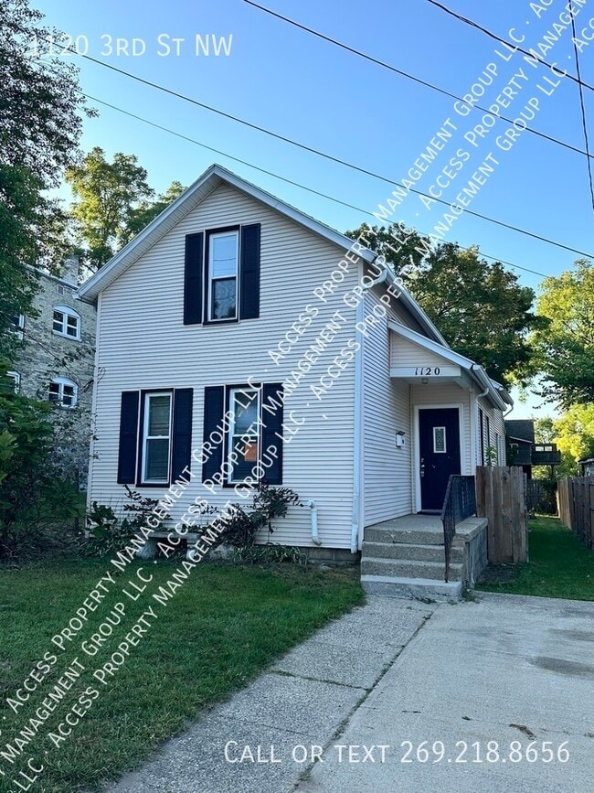 property at 1120 3rd St NW