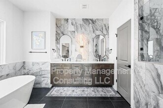 6827 Cadillac St in Houston, TX - Building Photo - Building Photo