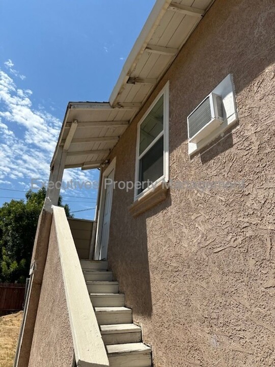 2324 Q St in Merced, CA - Building Photo