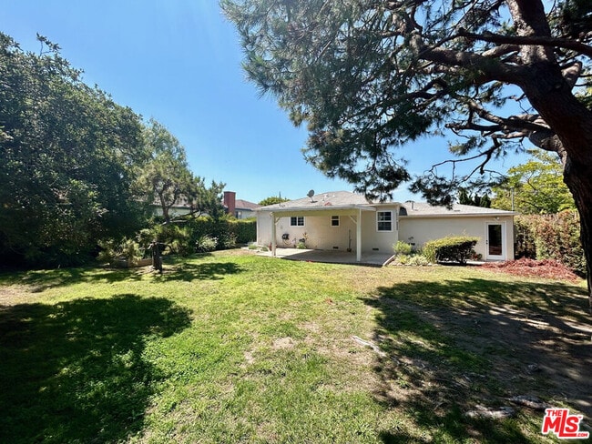 3284 Glendon Ave in Los Angeles, CA - Building Photo - Building Photo