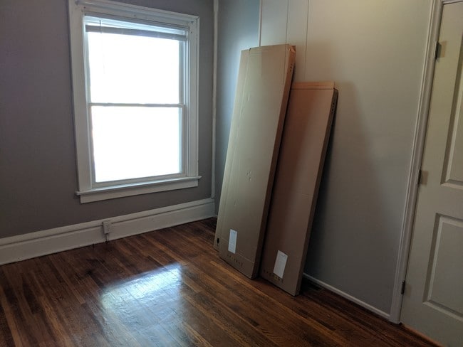 1854 N 4th St in Columbus, OH - Foto de edificio - Building Photo