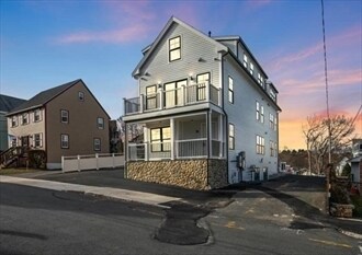 76 Granville Ave, Unit 1 in Malden, MA - Building Photo