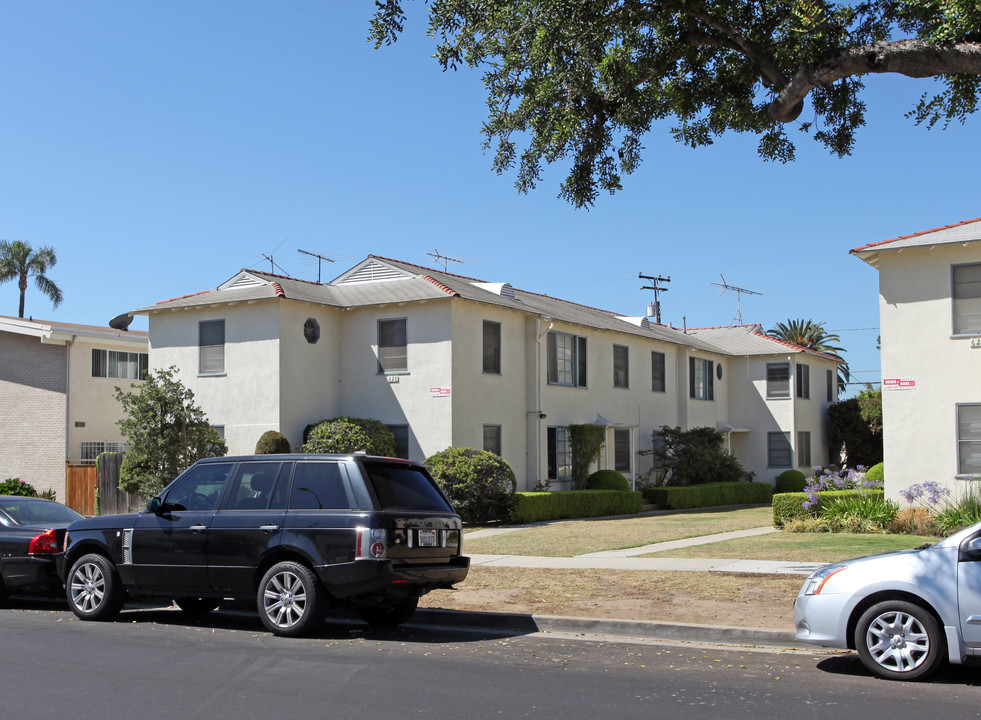 628 Lincoln Blvd in Santa Monica, CA - Building Photo