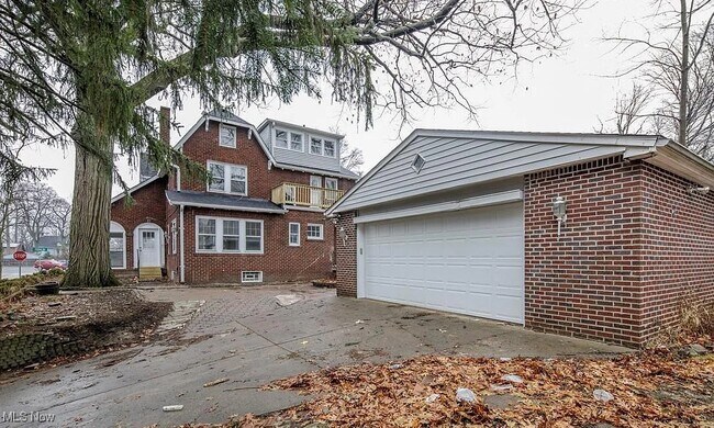 12980 Cedar Rd in Cleveland Heights, OH - Building Photo - Building Photo