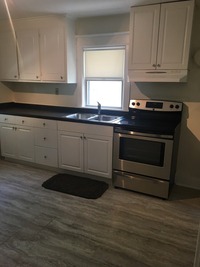 317 Richey Ave, Unit 2nd fl in Collingswood, NJ - Building Photo - Building Photo