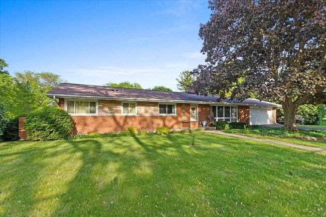 property at 605 Lill St