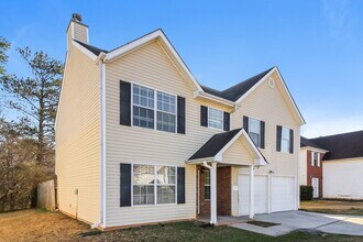 6432 E Meyer Dr in Morrow, GA - Building Photo - Building Photo