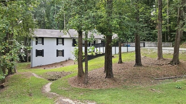 3311 Spain Rd