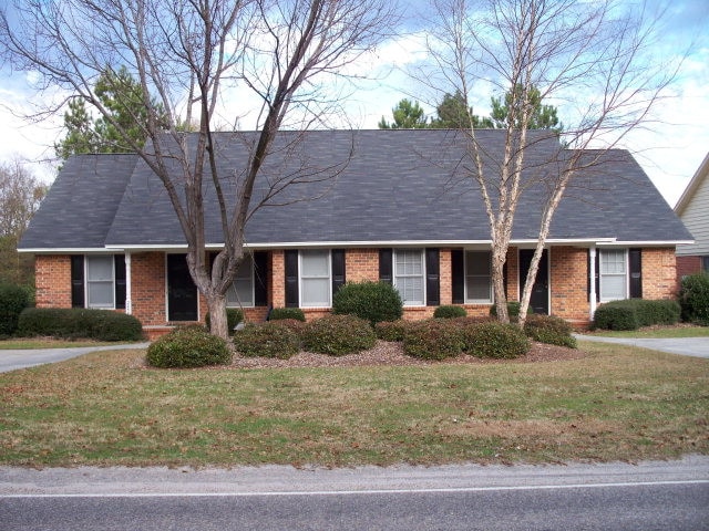 2055 Gion St in Sumter, SC - Foto de edificio