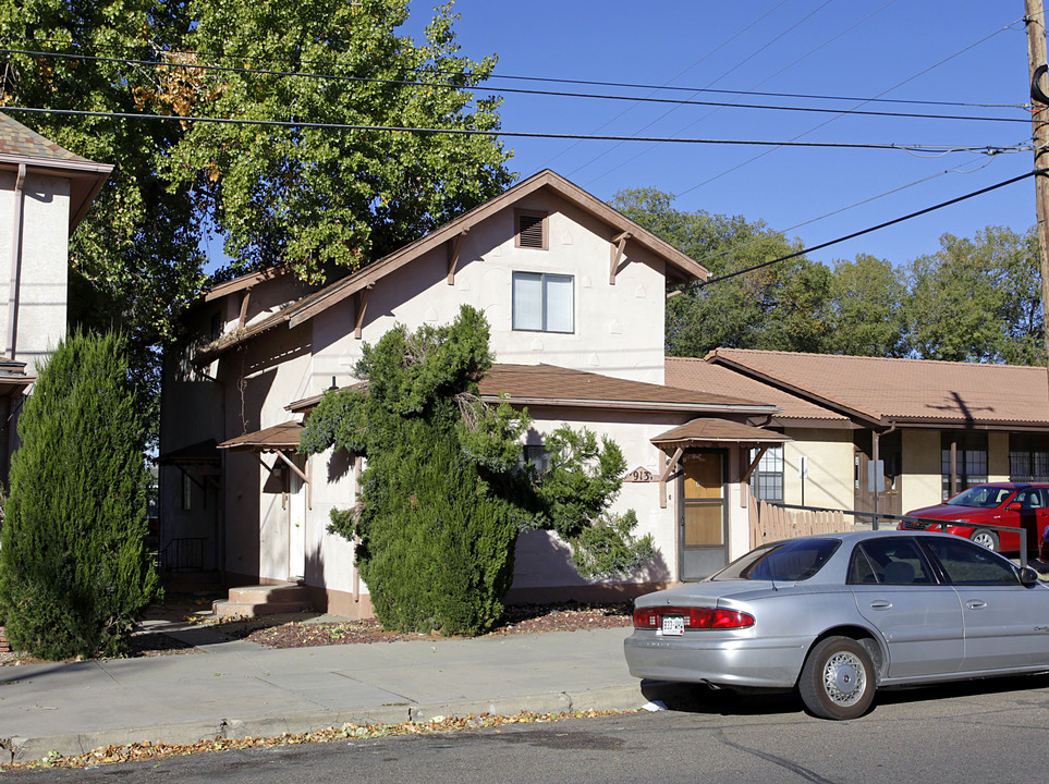 913 N Greenwood St in Pueblo, CO - Building Photo