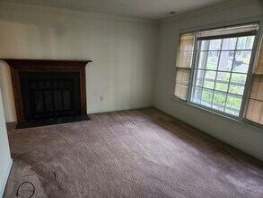 2511 Carriage Creek Ct in Midlothian, VA - Building Photo - Building Photo