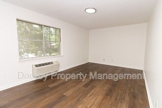4298 Byrnewood Village Cir in Chattanooga, TN - Building Photo - Building Photo