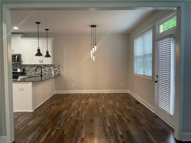 745 Walden Blvd in College Park, GA - Building Photo - Building Photo