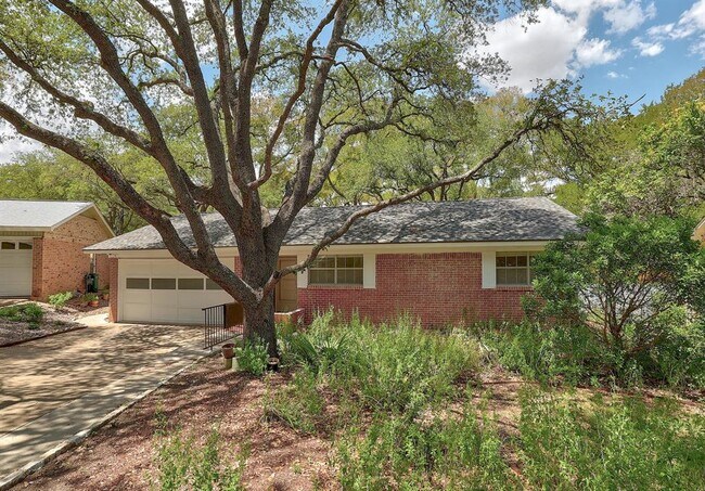 8408 Tecumseh Dr in Austin, TX - Building Photo - Building Photo