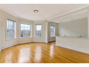 2520 W Cortez St, Unit 2F in Chicago, IL - Building Photo - Building Photo