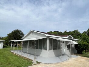 1811 N 47th St in Fort Pierce, FL - Building Photo - Building Photo