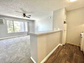 Cambridge Vista in Las Vegas, NV - Foto de edificio - Building Photo