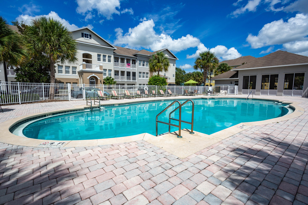 Ridgepointe at Cagan Crossing in Clermont, FL - Building Photo