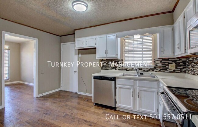 11511 Cedar Springs Rd in Little Rock, AR - Building Photo - Building Photo