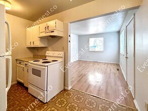954 W Moreno Ave in Colorado Springs, CO - Building Photo - Building Photo