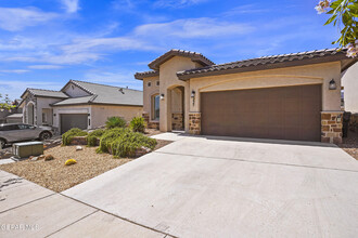 237 Ilchester Wy in El Paso, TX - Foto de edificio - Building Photo