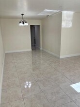 212 NE 9th Ave in Deerfield Beach, FL - Building Photo - Building Photo