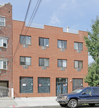 10718 37th Dr in Corona, NY - Building Photo - Building Photo