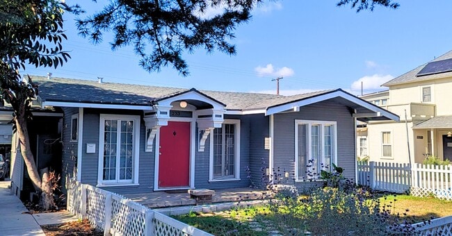 233 W I St, Unit 1