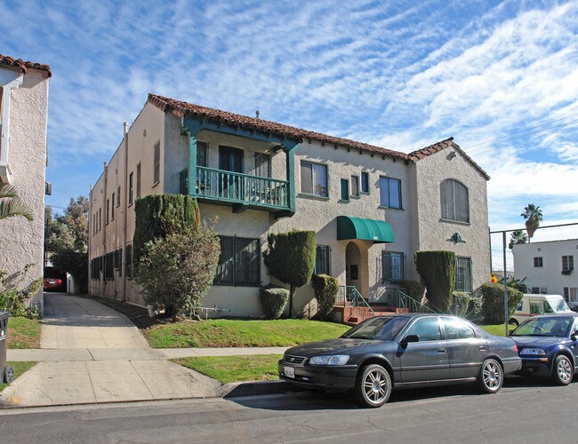 400 N Genesee Ave in Los Angeles, CA - Building Photo - Building Photo