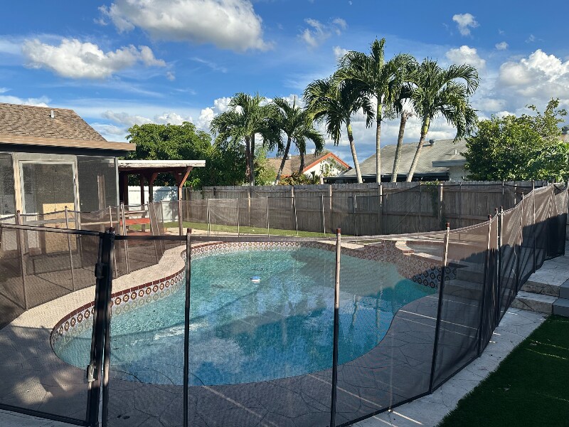 8208 SW 12th Pl in North Lauderdale, FL - Foto de edificio