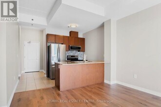 1419 Costigan Rd in Milton, ON - Building Photo - Building Photo