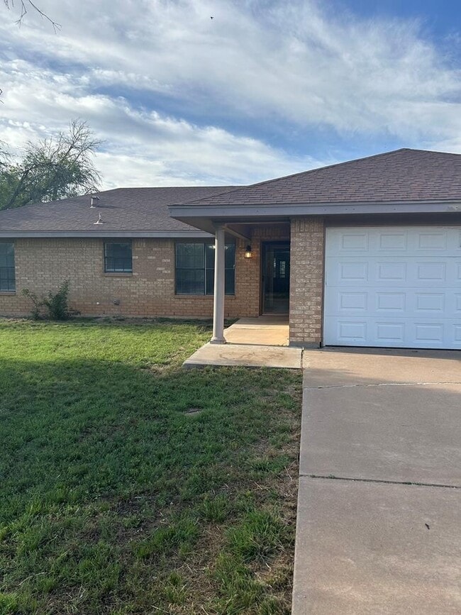 7730 Sandpiper Way in San Angelo, TX - Building Photo - Building Photo