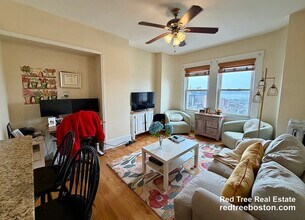 106 Myrtle St in Boston, MA - Building Photo - Building Photo