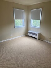 4921 Crain St, Unit 2C in Skokie, IL - Foto de edificio - Building Photo