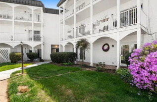 5709 Lyons View Pike in Knoxville, TN - Building Photo