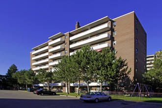 Bloorgate Towers in Mississauga, ON - Building Photo - Primary Photo